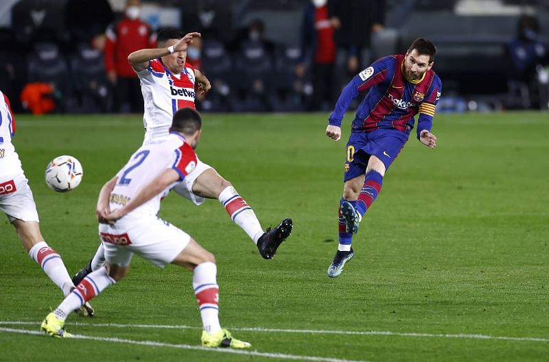 FC Barcelona v Deportivo Alavés - La Liga Santander